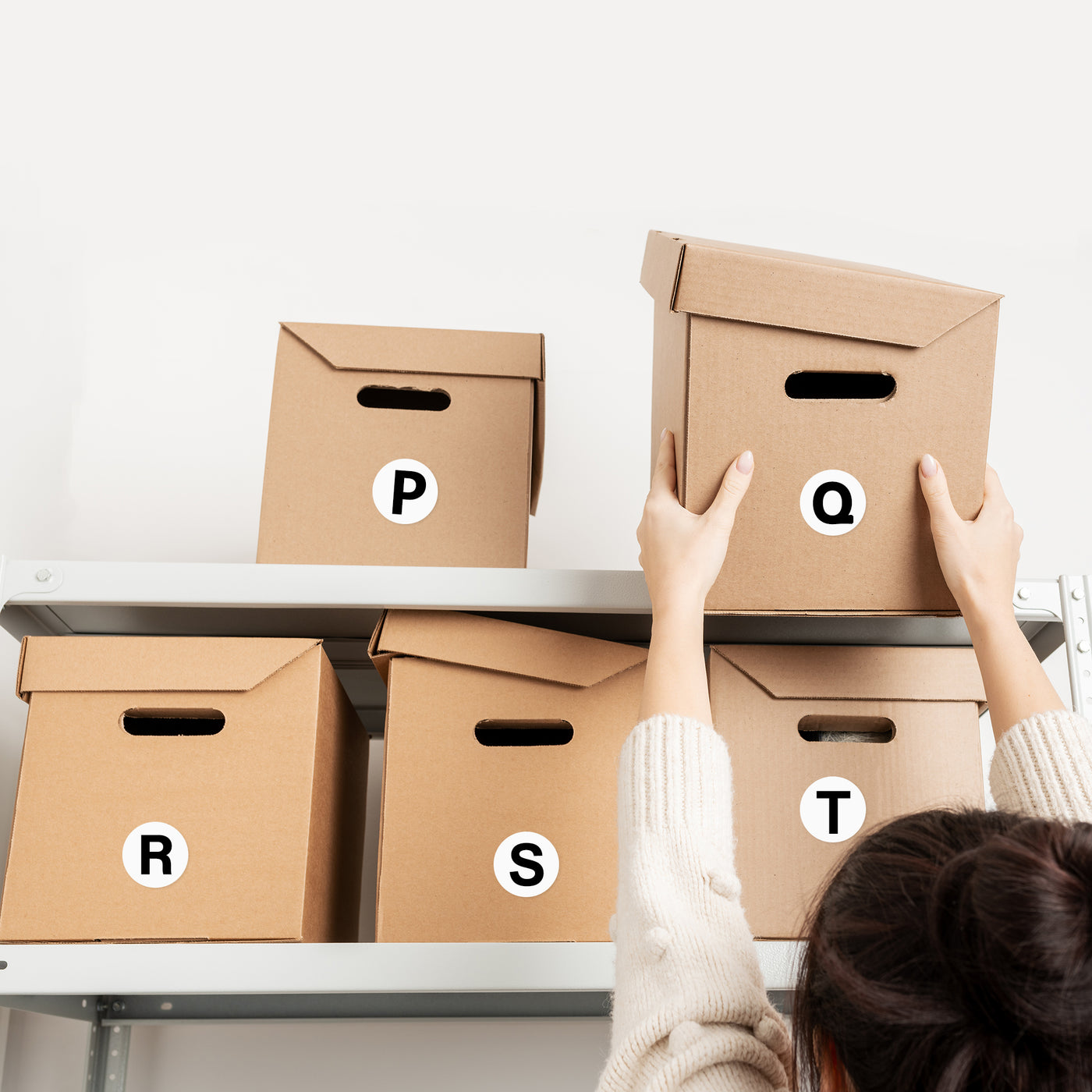 Harfington Round Letter Stickers, 38mm Dia Letter S Self Adhesive PVC Label Waterproof 500 Pcs, Black Word/White Background