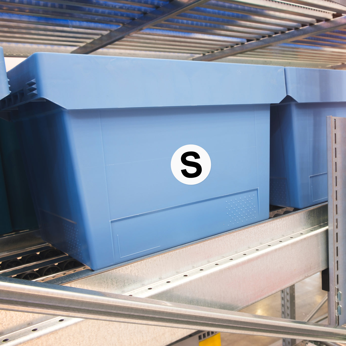 Harfington Round Letter Stickers, 38mm Dia Letter S Self Adhesive PVC Label Waterproof 500 Pcs, Black Word/White Background