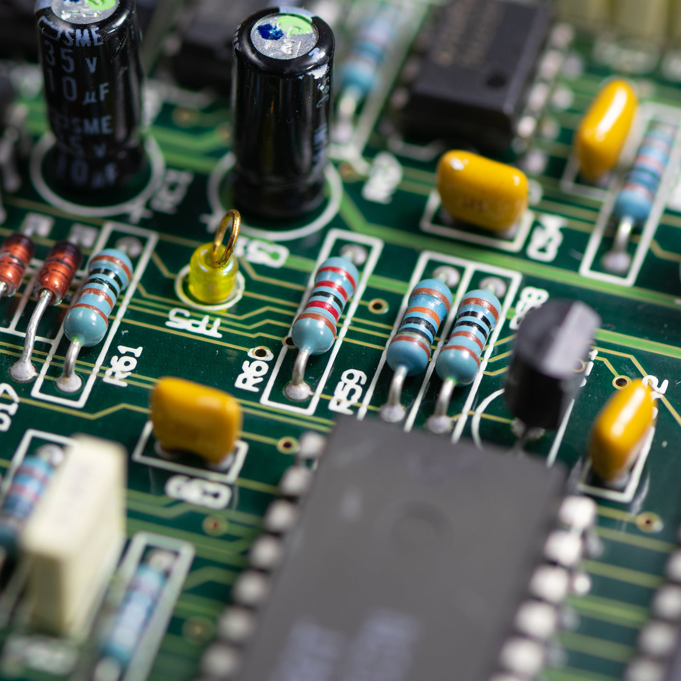 Harfington 12uH DIP Inductor 1/2W Axial Leaded Color Coated Inductance 100pcs